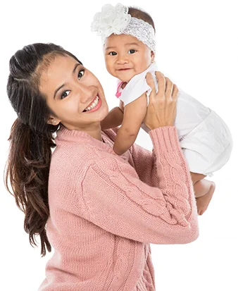 Bác sĩ Ngọc Thảo cùng em bé