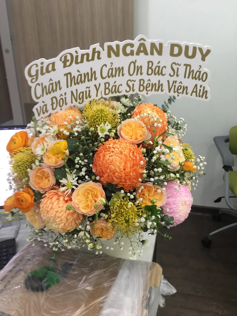 Hoa cảm ơn từ gia đình bệnh nhân gửi bác sĩ Ngọc Thảo
