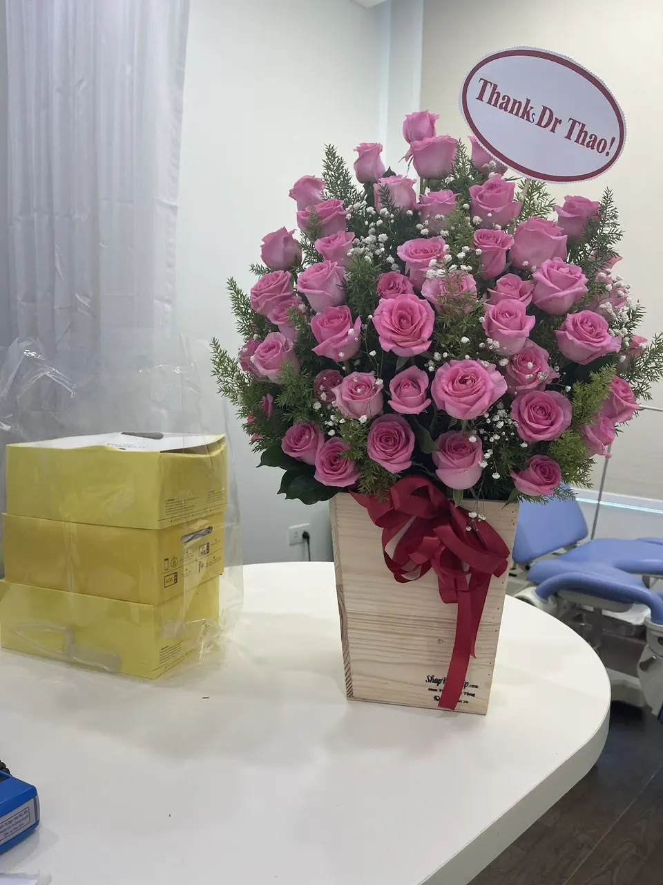Hoa cảm ơn gửi đến bác sĩ Ngọc Thảo